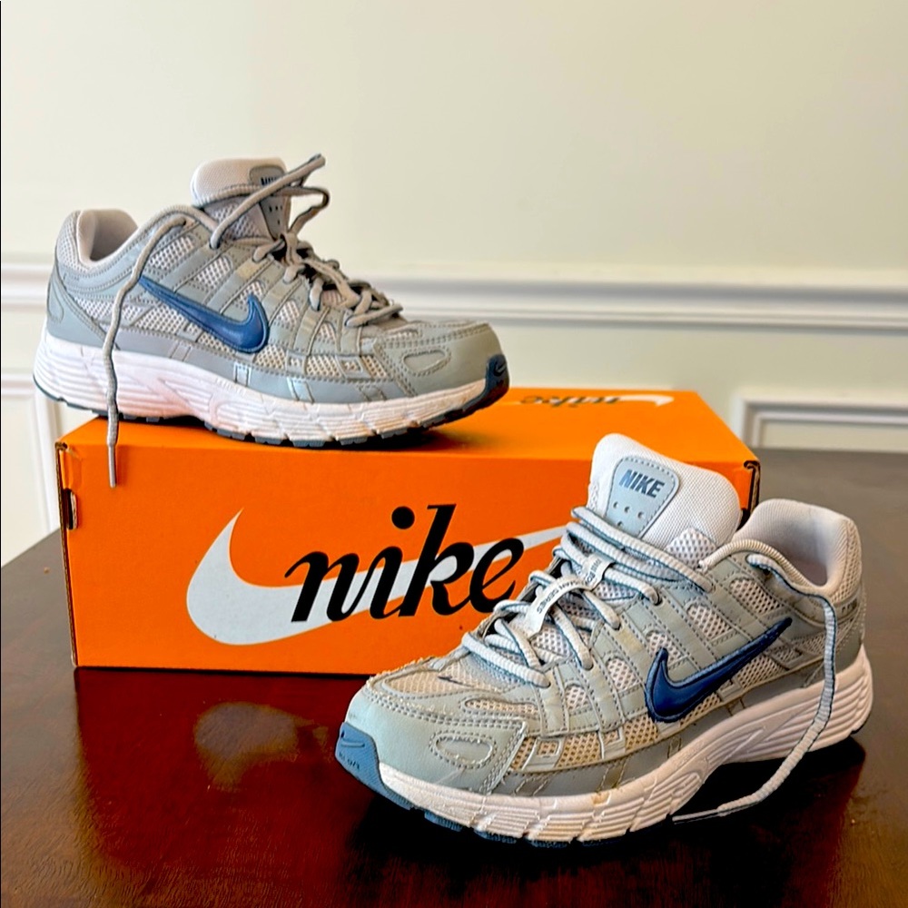 Nike P6000 Kids shoes size 5.5Y. Very good condition. Worn a handful of times .